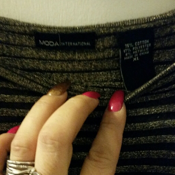 Sweater - Picture 2 of 2